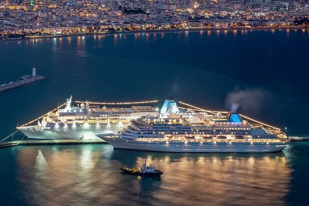 Destination wedding planners at cruise